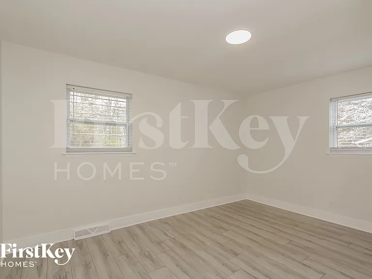 2408 Gemway Dr — Photo 12