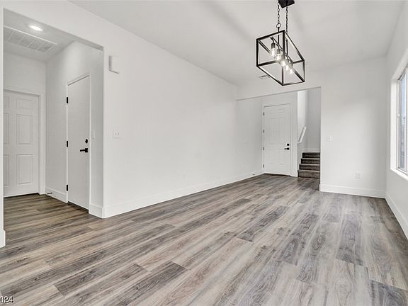 3rd image of 7854 Juniper Forest St