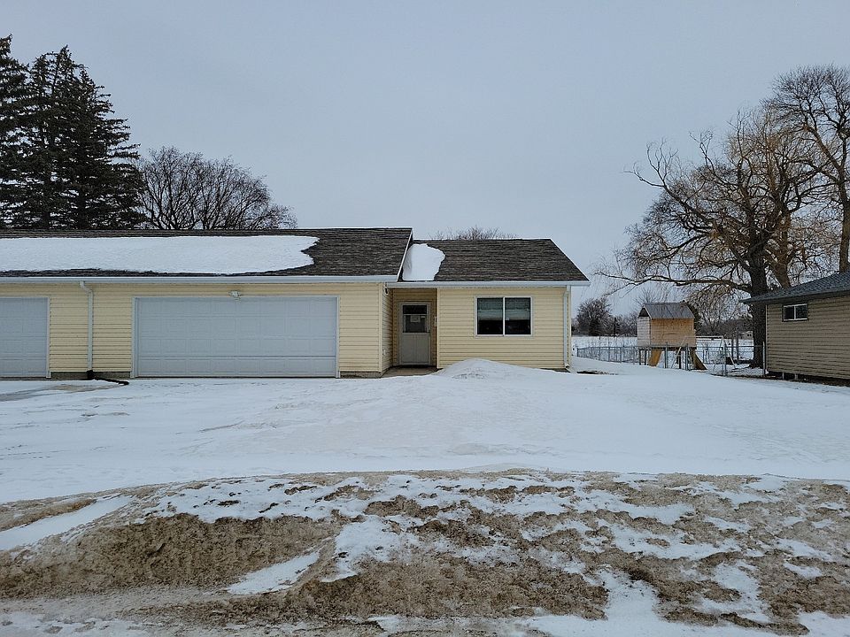 604 11th St NW, Minot, ND 58703 Zillow