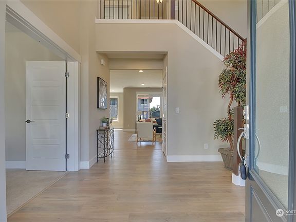 3rd image of 9713 18th Street Ct E