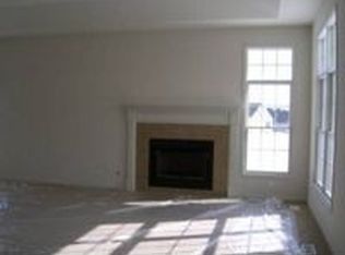 2009 Harrow Gate Dr, Woodstock, IL 60098