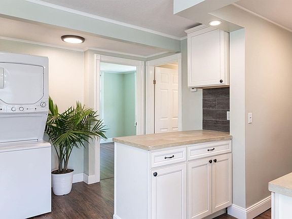 5th image of 13 Main St