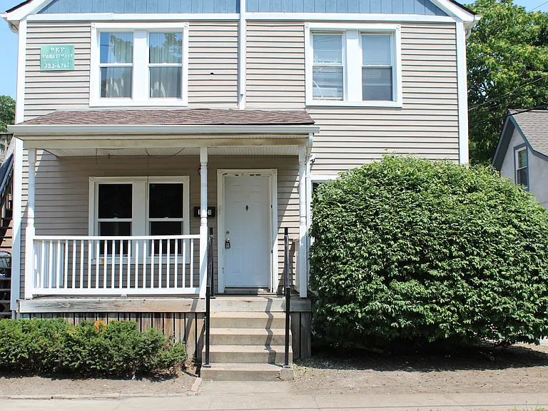 110 Ballard St #1 — Photo 2