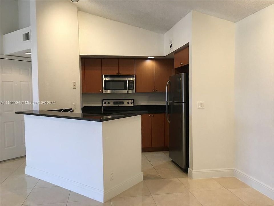 1st image of 3360 Pinewalk Dr N APT 1338