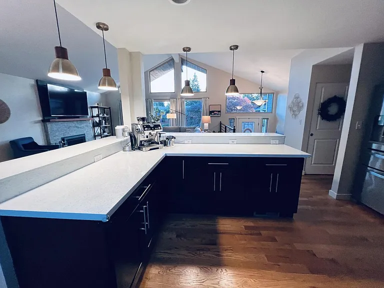 12522 SE 64th Pl — Photo 8