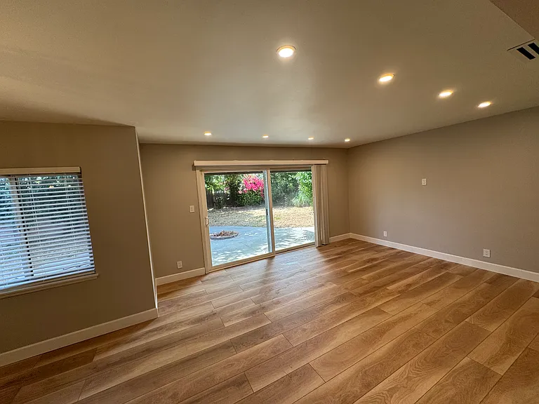 8606 Casaba Ave — Photo 18