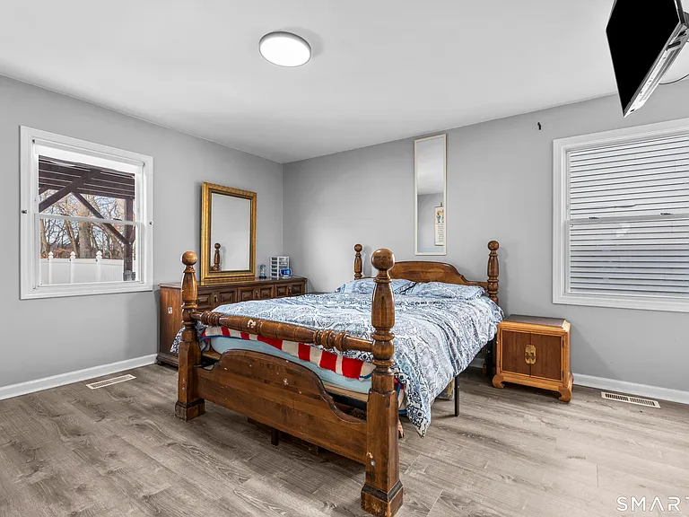 21 Hinman St #1 — Photo 8