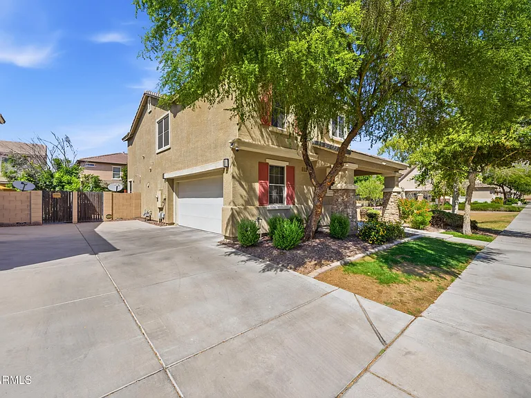 2250 E Wayland Dr — Photo 36