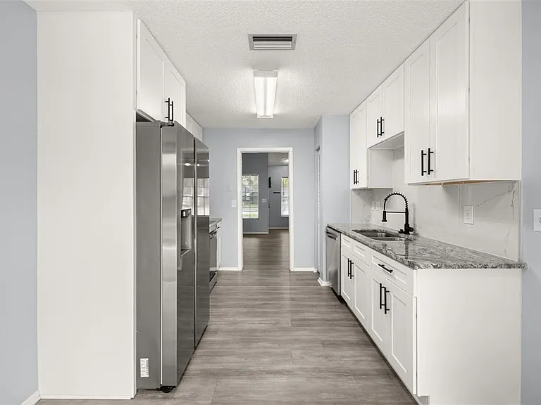 3257 Laurel Dale Dr — Photo 16