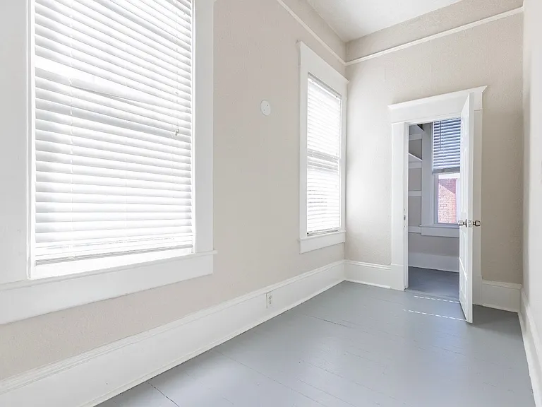 1016 E Anderson St — Photo 38