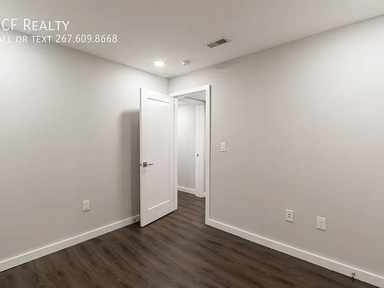 751 N 20th St #1 — Photo 14