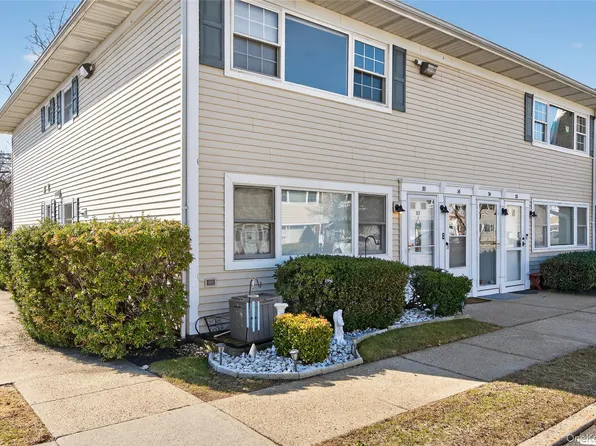 1 Atlantic Avenue Apt 35, Farmingdale, NY 11735