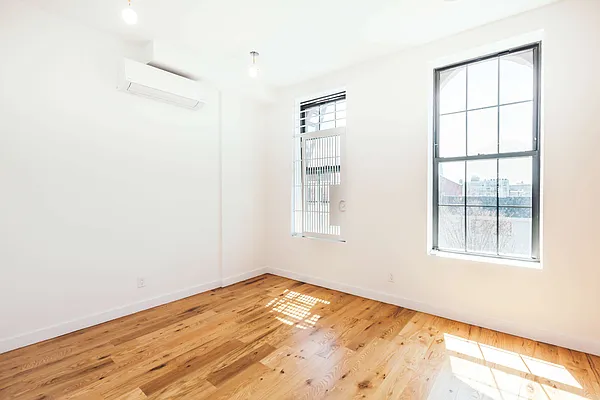 Rented by Nooklyn NYC LLC | media 10