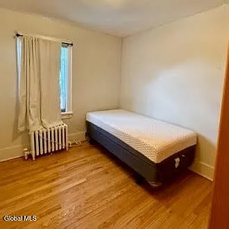 2121 Burdett Ave #N — Photo 17