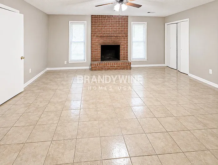 4 bed, 3.0 bath, 1852 sqft, $1,540 — Photo 4