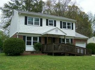20 Colony Rd, Newport News, VA 23602