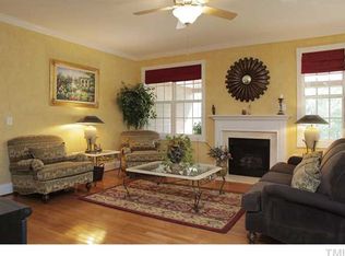 10005 Friedel Pl, Raleigh, NC 27613