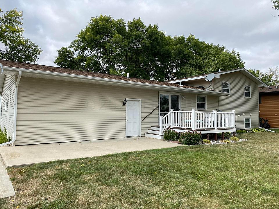 1616 7th St N, Wahpeton, ND 58075 Zillow