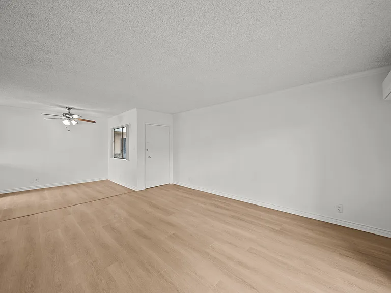8371 Northgate Ave #16 — Photo 6