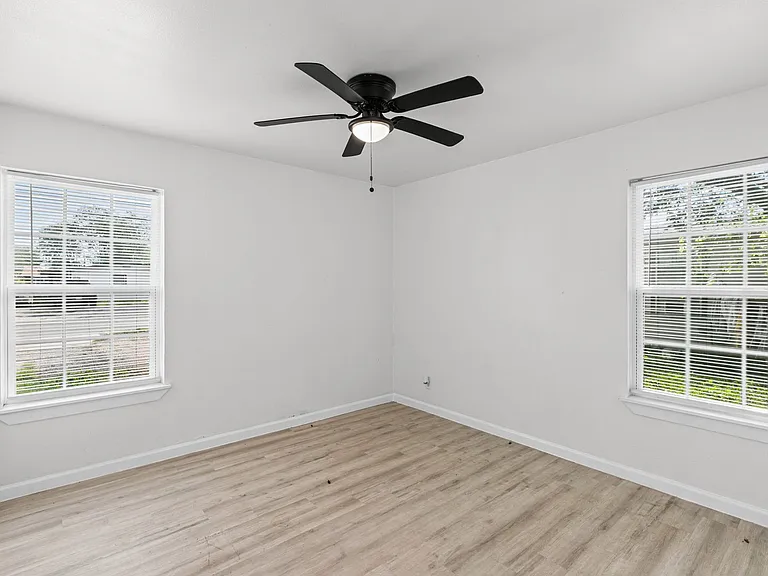 3038 Weir Ave — Photo 10