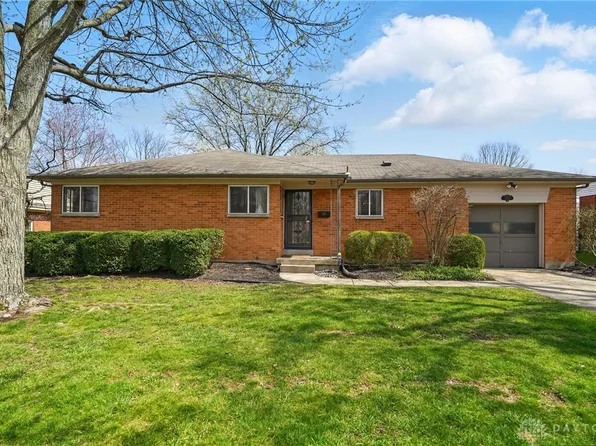 3830 Maryknoll Dr, Dayton, OH 45429