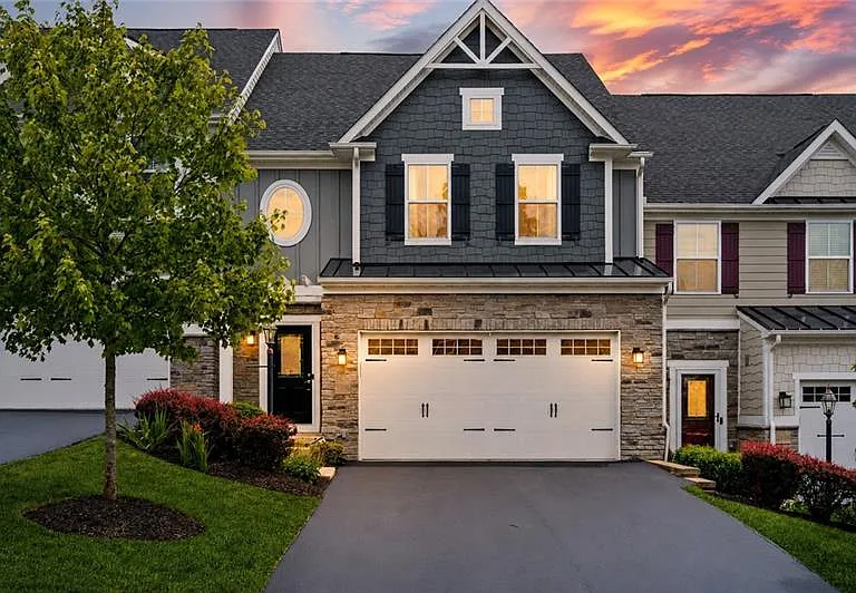2516 Adele Ct — Photo 1