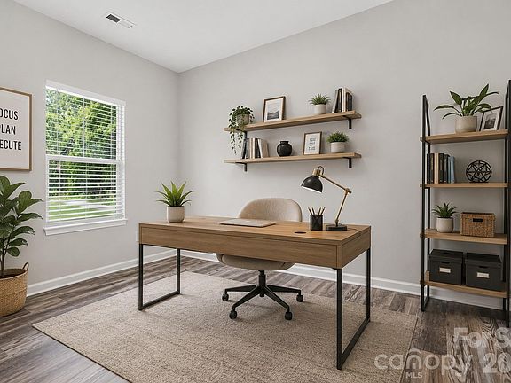 4th image of 124 Fosters Glen Pl