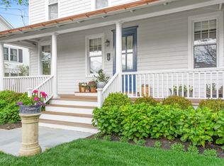 127 Meeting House Ln, Southampton, NY 11968