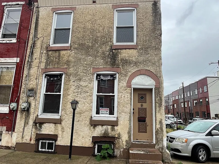 2823 Amber St — Photo 20