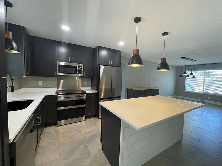 7604 Sierra Azul Ave NE — Photo 8