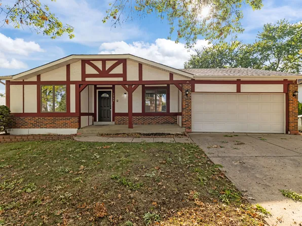 1962 Riverwood Trails Dr, Florissant, MO 63031