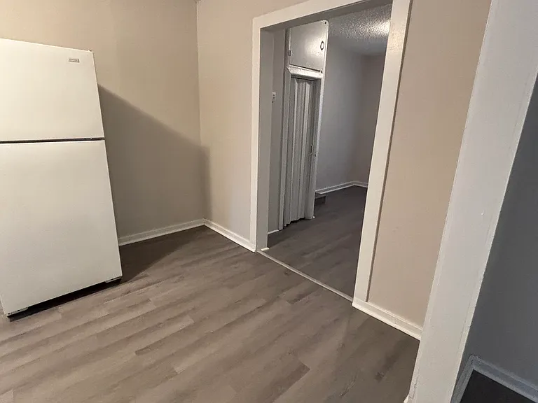 301 N Kates Ave — Photo 15