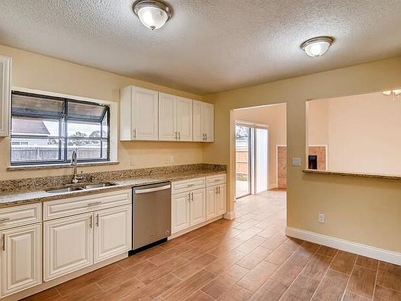 3rd image of 5513 Grand Canyon Dr