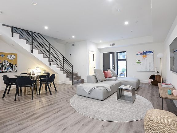 5th image of 829 N Martel Ave #818/901-77