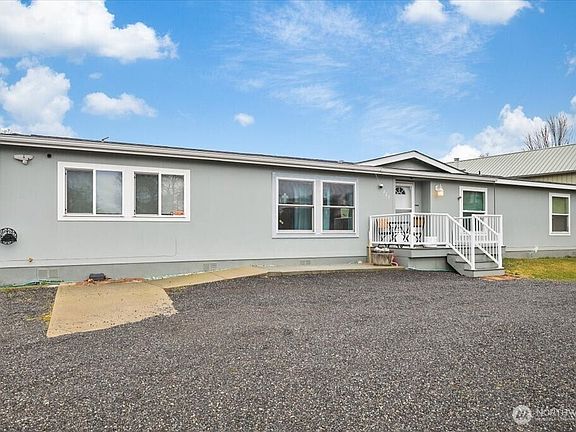 3rd image of 223 N Marguerite Road