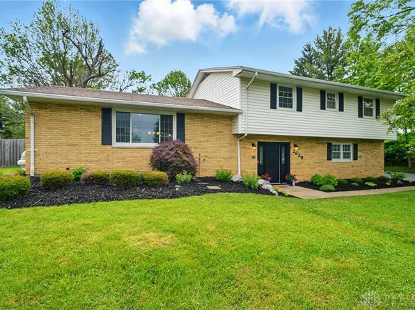 2629 Echo Valley Dr, Dayton, OH 45434