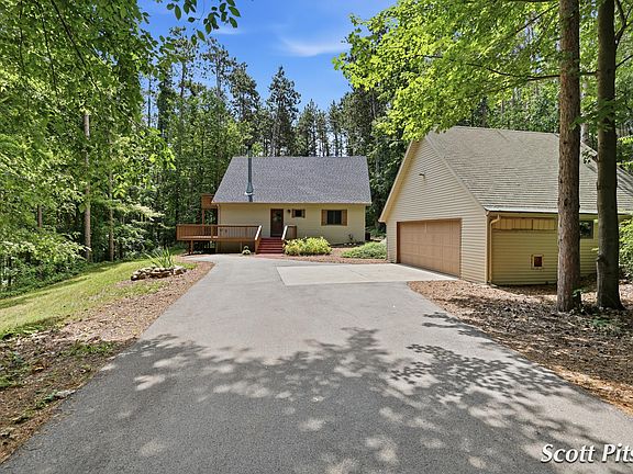 3rd image of 1450 N Payne Lake Rd