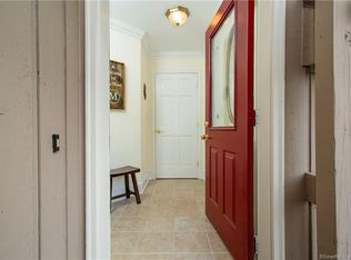 412 Wooded Ln #412, Shelton, CT 06484