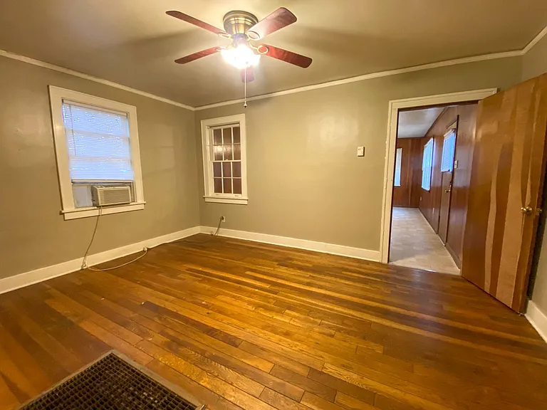 488 Ellsworth St — Photo 7