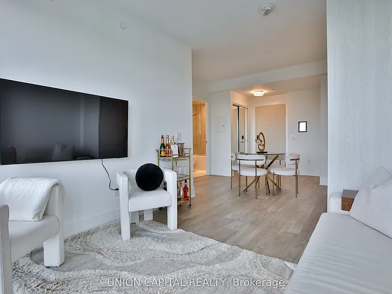 480 Front St W #1505 — Photo 14