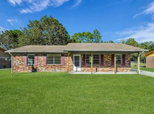 234 Deerwood Dr, Hinesville, GA 31313