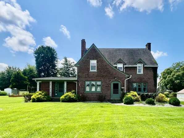 1995 S Main St, Vallonia, IN 47281