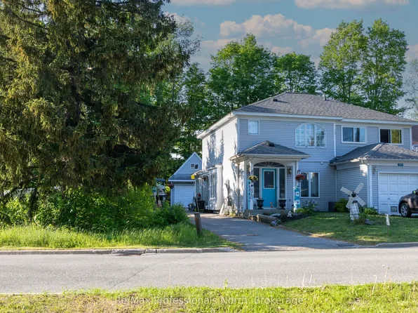 340 James St W, Gravenhurst, ON P1P 1J7
