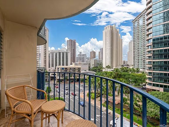 3rd image of 1909 Ala Wai Blvd APT 807