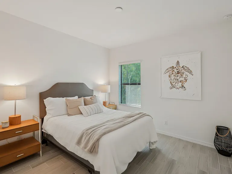 Juniper Pointe Townhomes — Photo 17