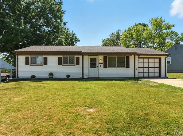 858 Weedel Dr, Arnold, MO 63010