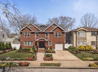 642 Lenore Lane, Elmont, NY 11003