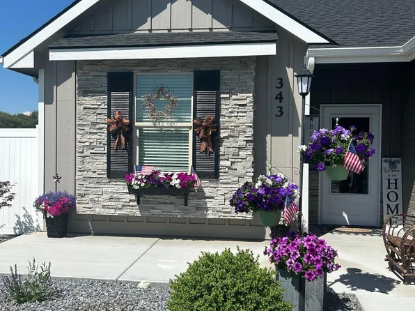 343 Grizzly Dr, Fruitland, ID 83619