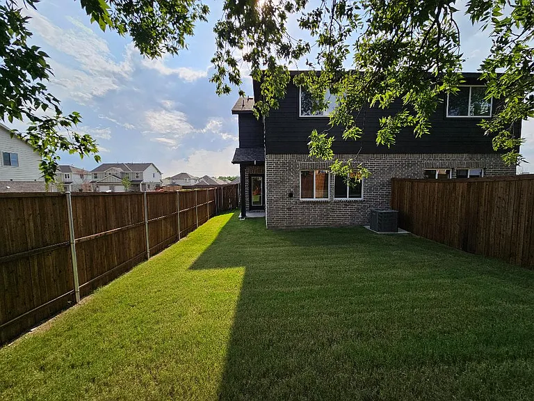 202 Griffith Dr — Photo 19