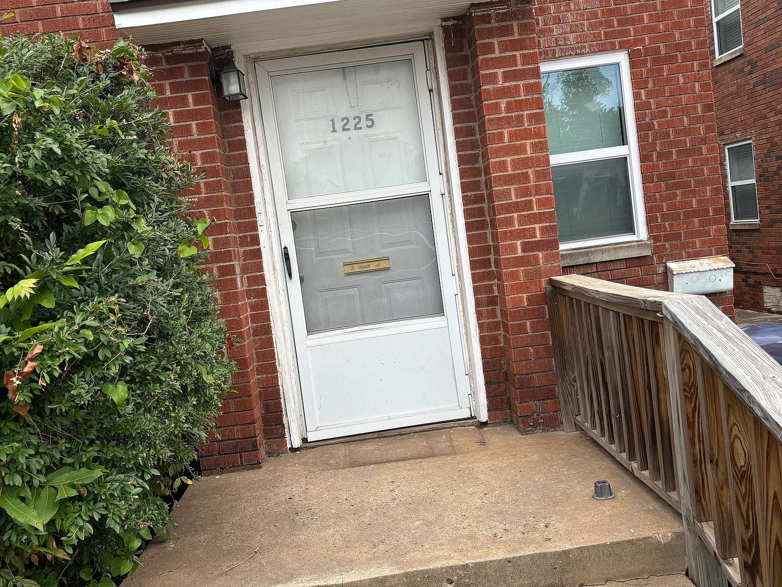 2 bed, 950 sqft, $820 — Photo 1